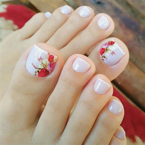 modelos de uñas para pies